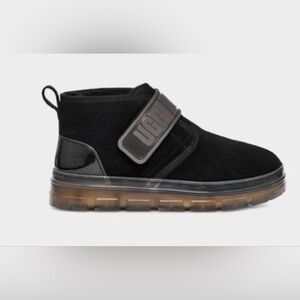 UGG Neumel Clear Black Suede Sheepskin Ankle Chukka Strap Boots Size 6